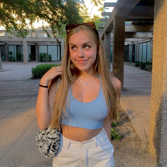helenaalloydd